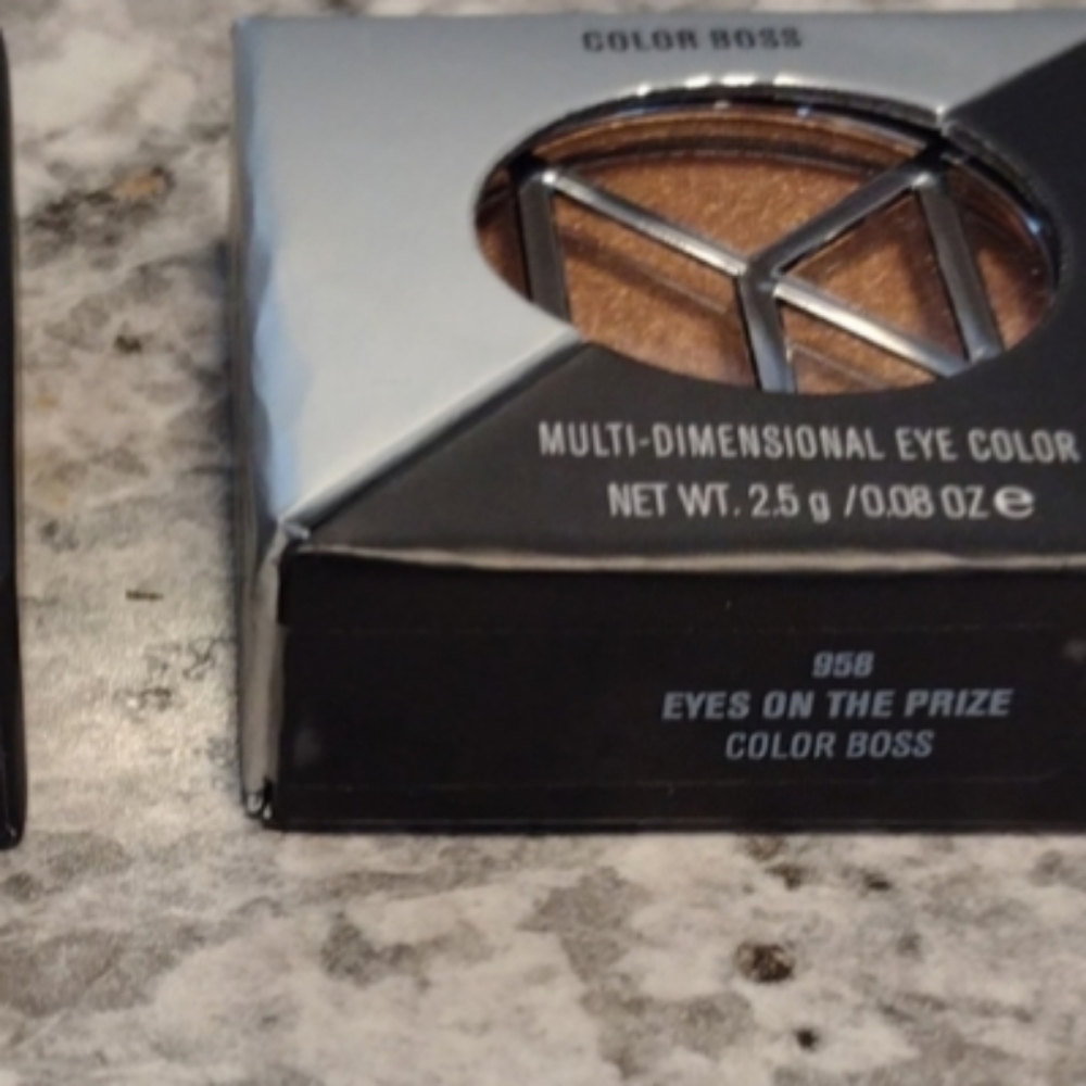 Color Boss Multi-Dimensional Eye Color - Picture 5 of 5